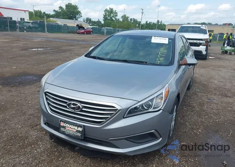 2016 Hyundai Sonata Se из США, поврежденный, VIN 5NPE24AF6GH335917